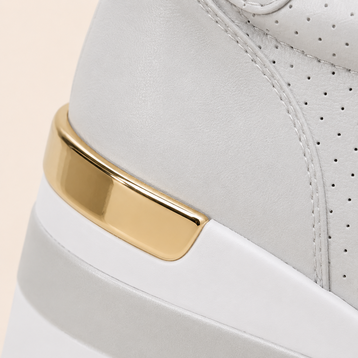 The Everyday Lifted Sneakers (3 colors)